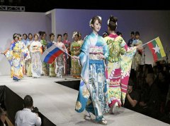 53国主题和服亮相 日本为东京奥运造势